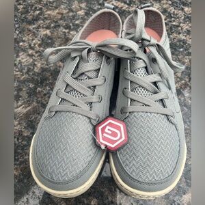 Astral Loyak Water Sport Travel Shoe Hydrophobic Canvas Women's  8 Gray /White